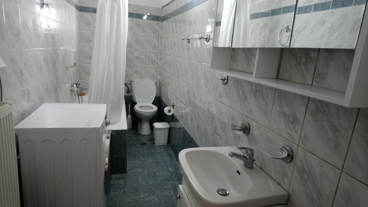 Vacation House In Stroggili Agios Ioannis Peristerion Exterior foto